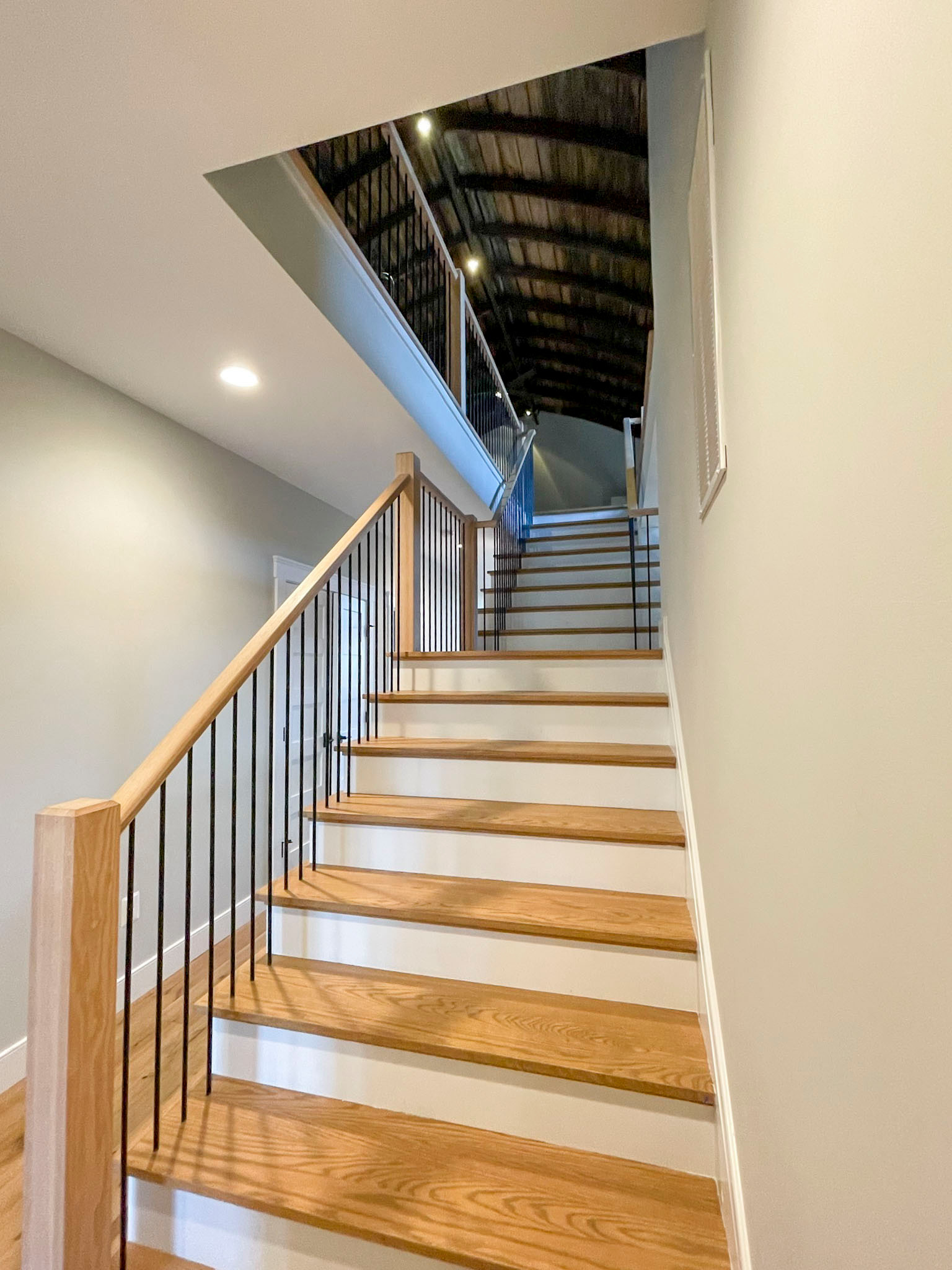 102_Straight-Freestanding Stairs/Landing in Barn Style Home, Leesburg VA 20175