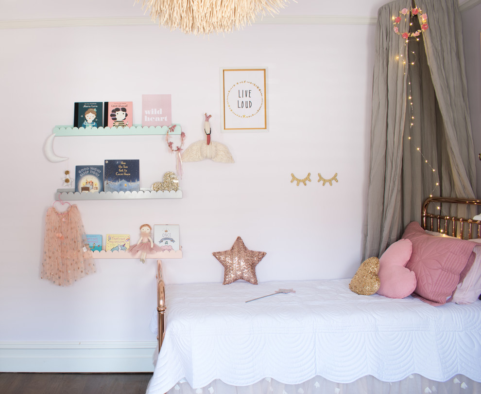 This is an example of a transitional kids' room in Sydney.