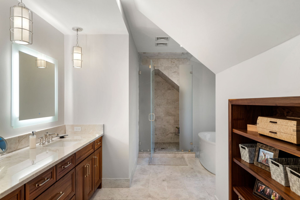 Example of a transitional bathroom design in Boston