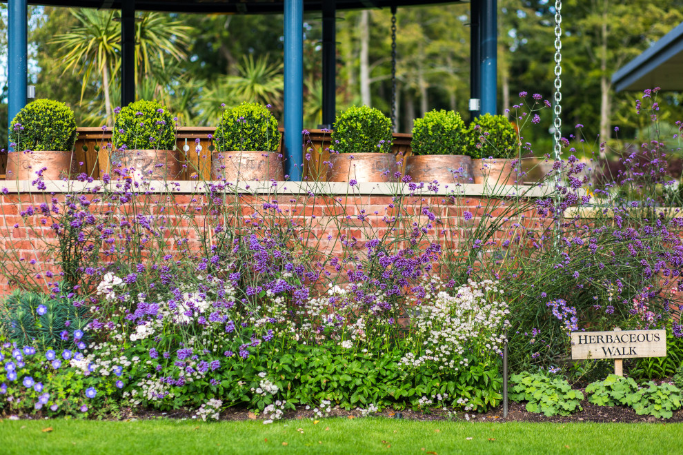 Inspiration for a classic garden in Cheshire.