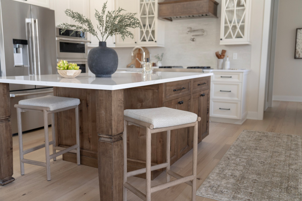 Highland Hills Kitchen, Laundry, & Bath Staging