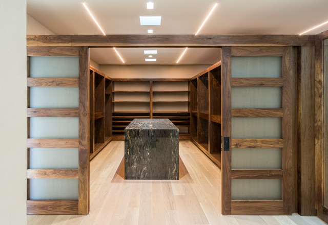 ROBLES contemporary