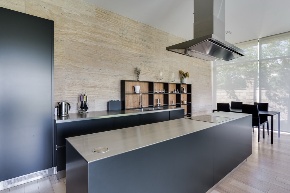 Кухня черного цвета