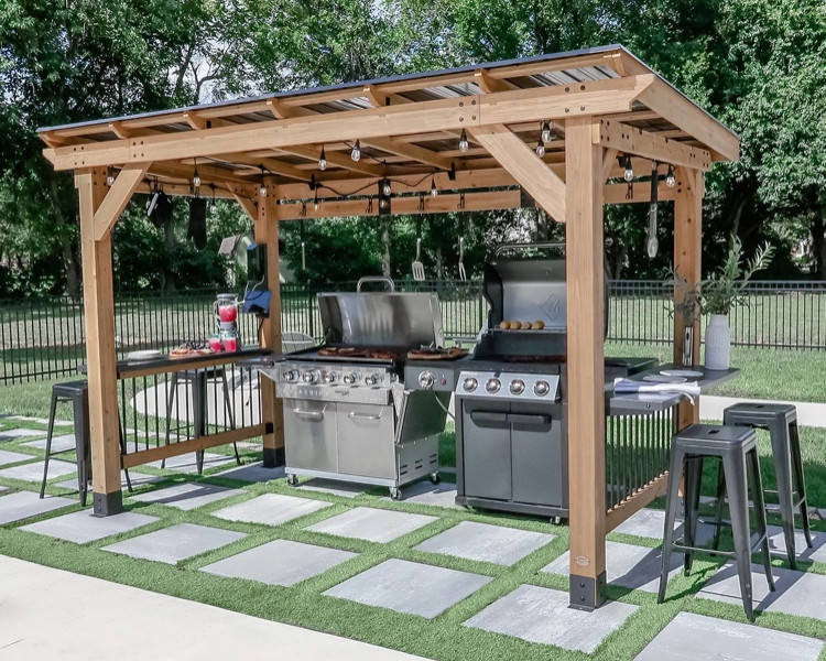 outdoor kitchen