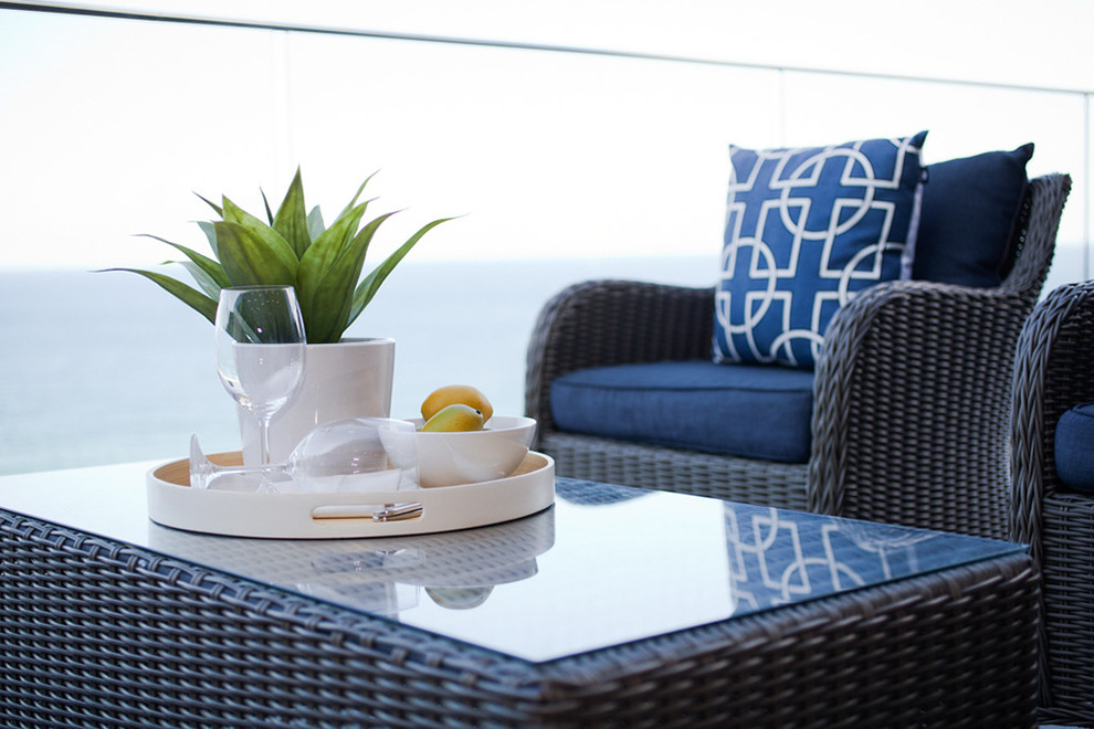 Design ideas for a beach style patio in Sydney.