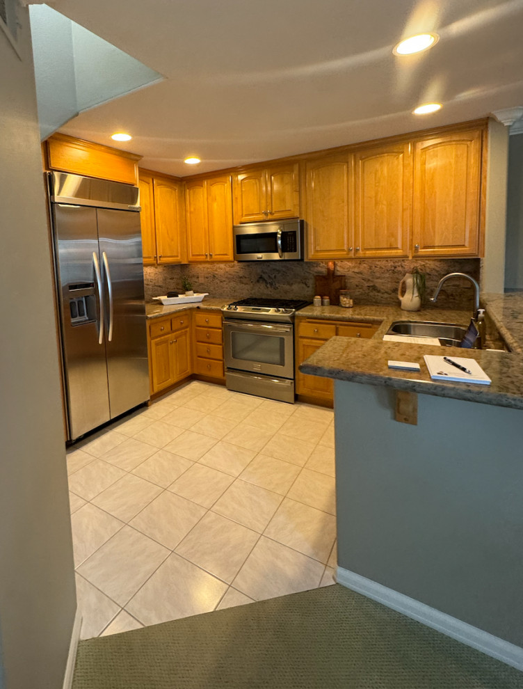 Original 1994 builder grade kitchen | Houzz Forum