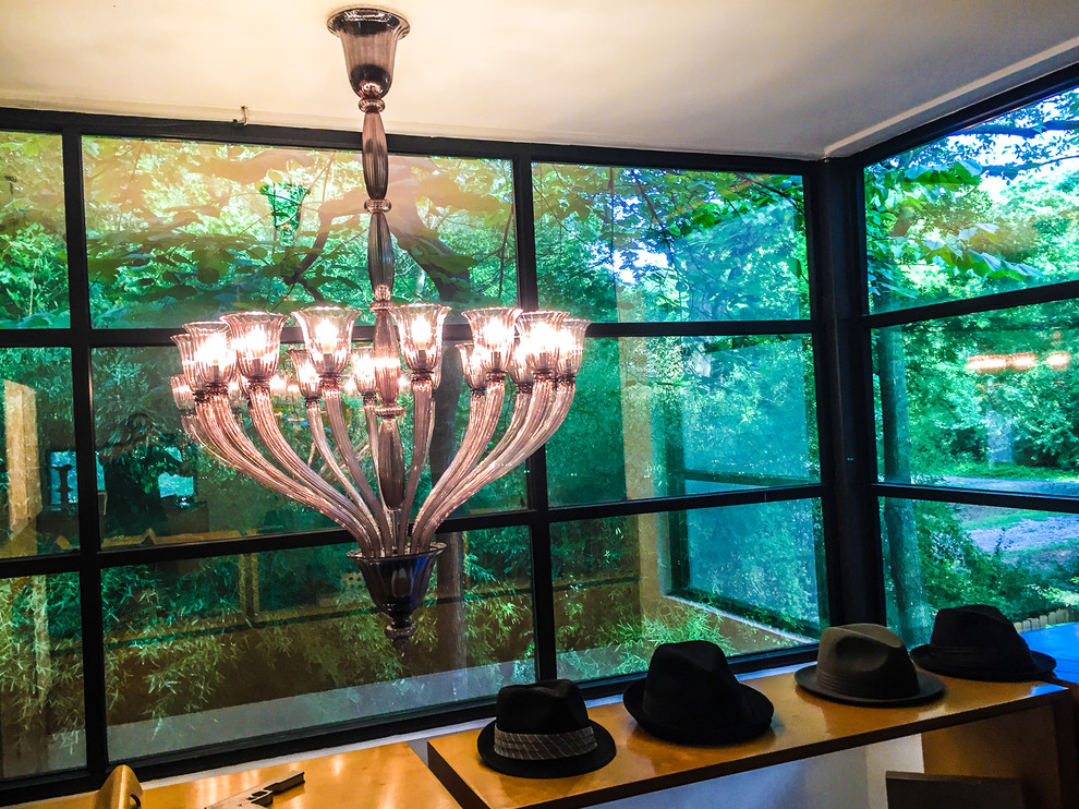 Example of a mid-sized minimalist balcony design in Atlanta