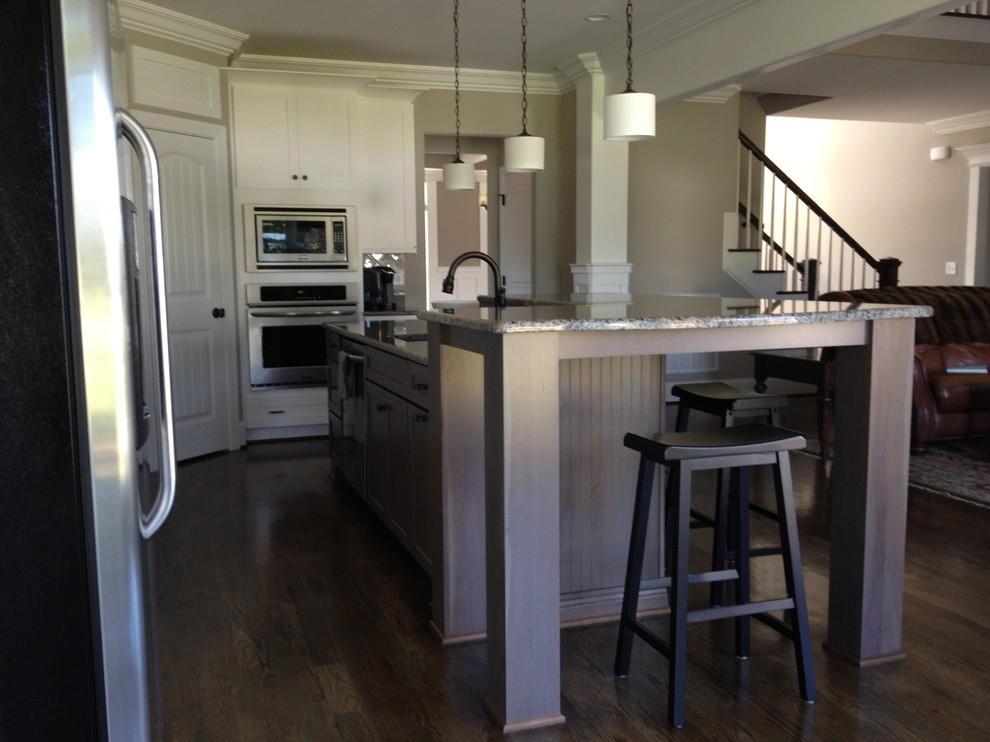 Kitchen - transitional kitchen idea in Other
