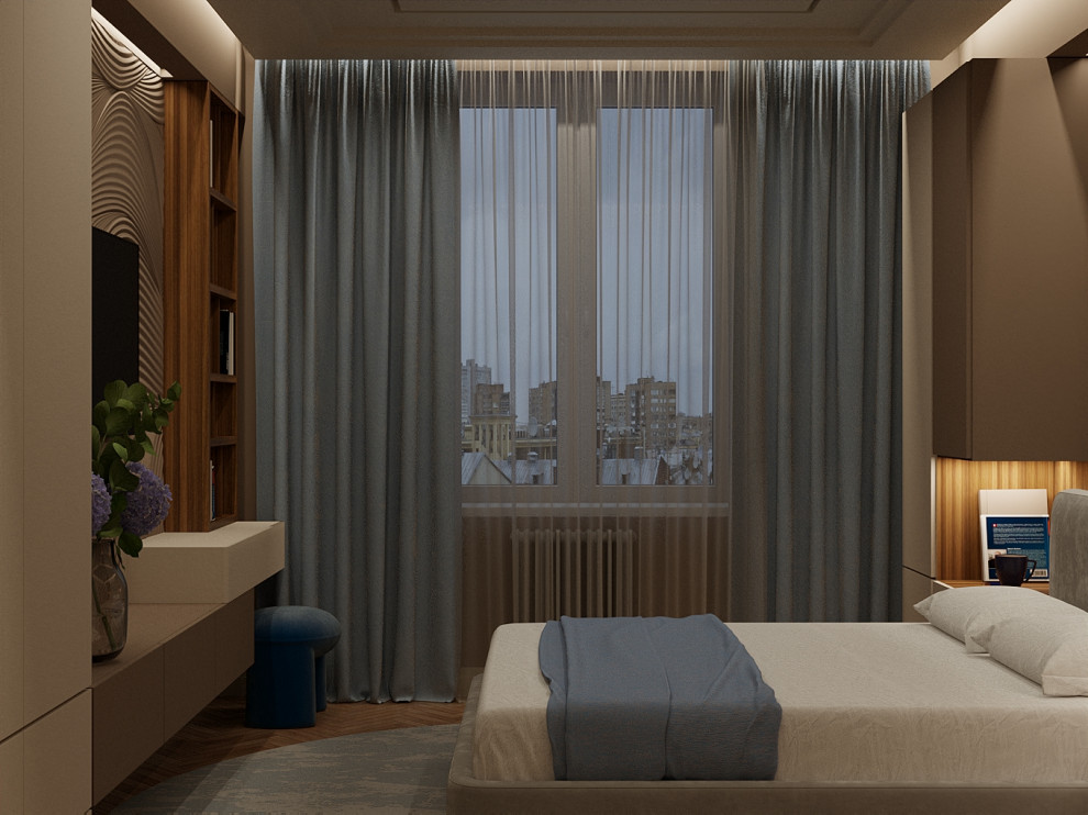 Спальня с атмосферой отеля на побережье.