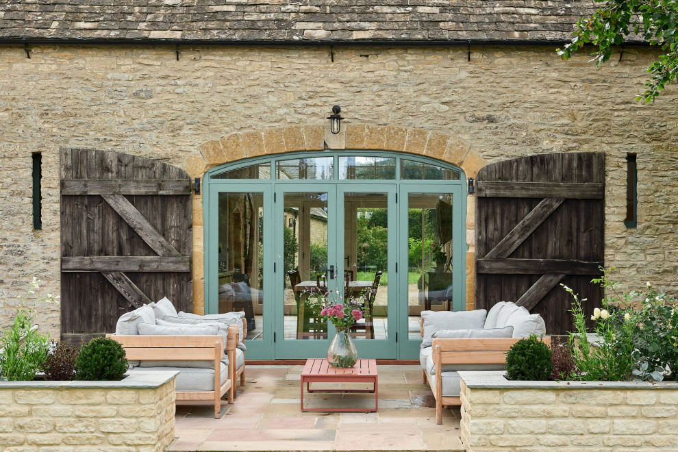 This is an example of a rural patio in Gloucestershire.