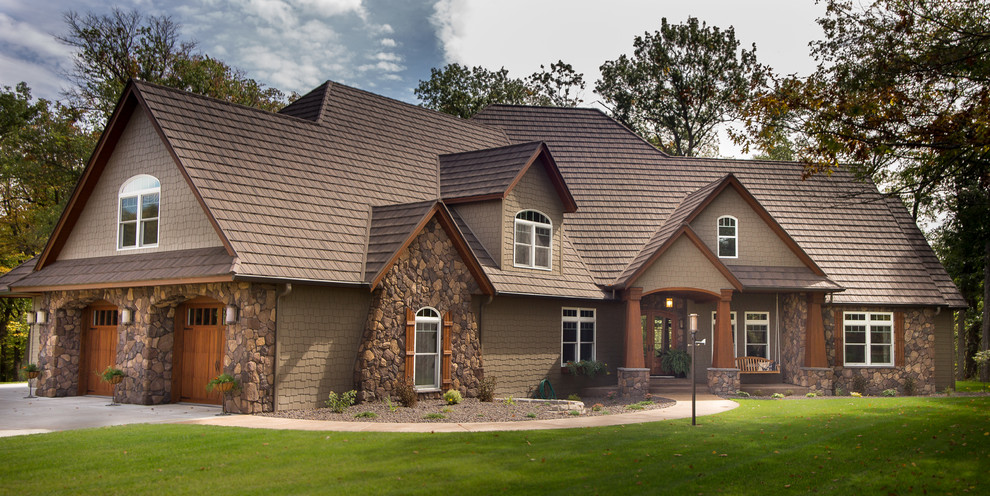 Southern Minnesota Rustic Craftsman Custom Home 202