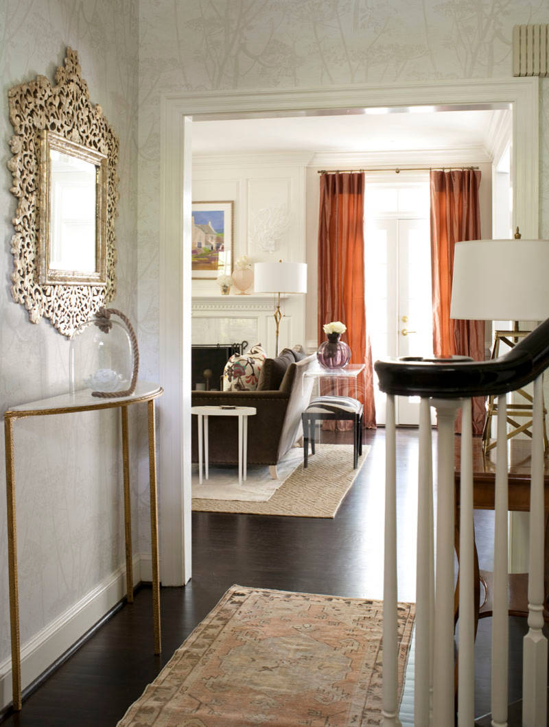 A Colonial House Gains Fresh, Transitional Style