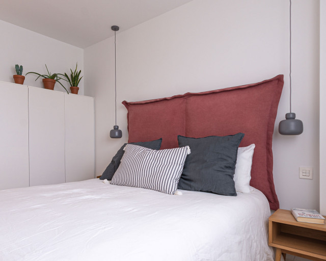 Piso en Madrid contemporaneo-camera-da-letto