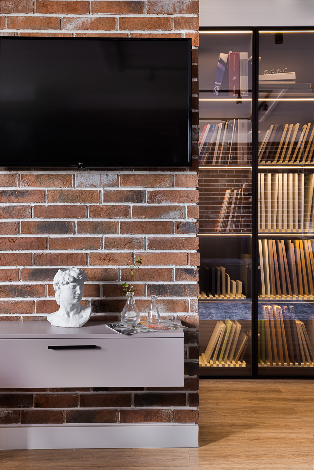 Съемка реализованного интерьера мебельной студии "Квартирный ответ"