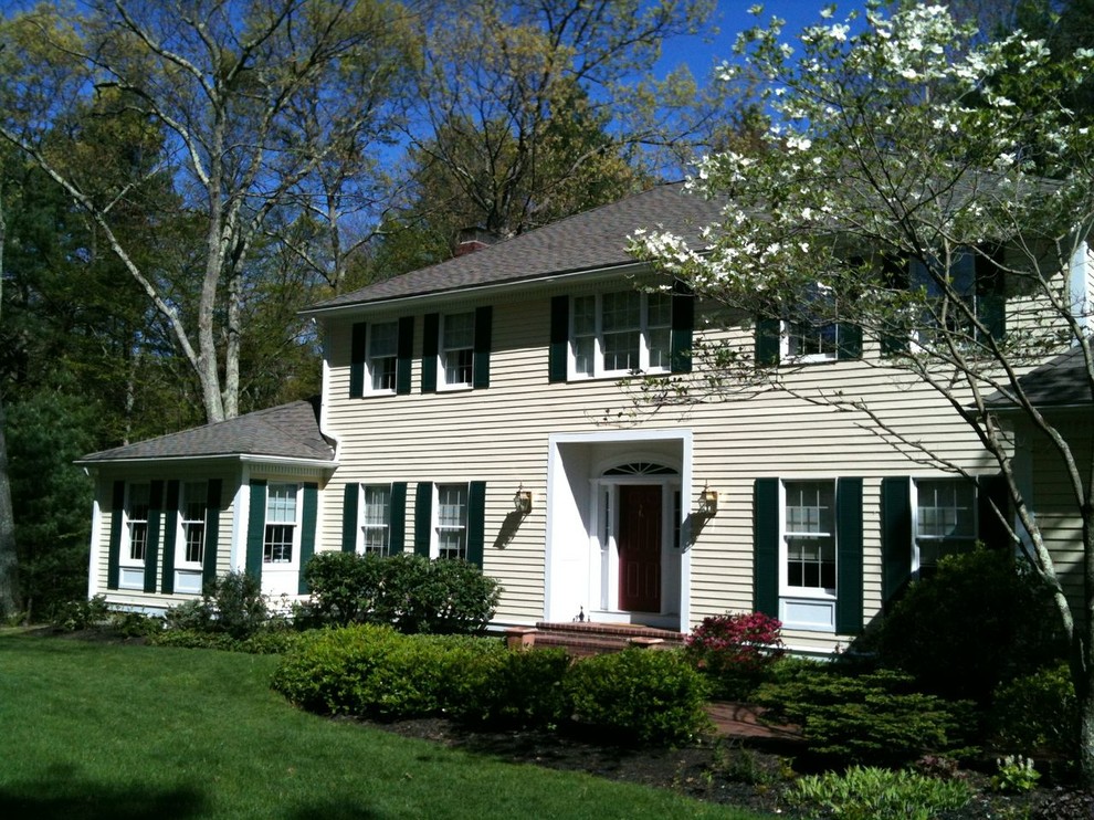 Exterior Painting in Concord, MA Traditional Exterior Exterior Painting in Concord, MA Traditional Exterior