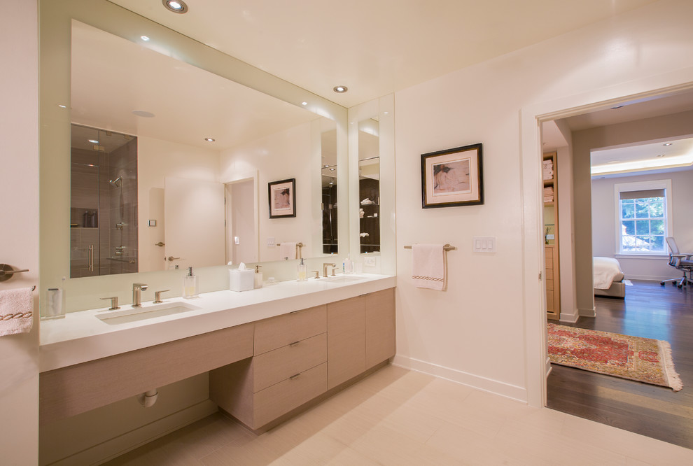Inspiration for a transitional bathroom remodel in DC Metro