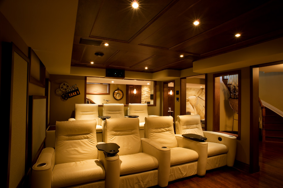 This is an example of a contemporary home theatre in Ottawa.