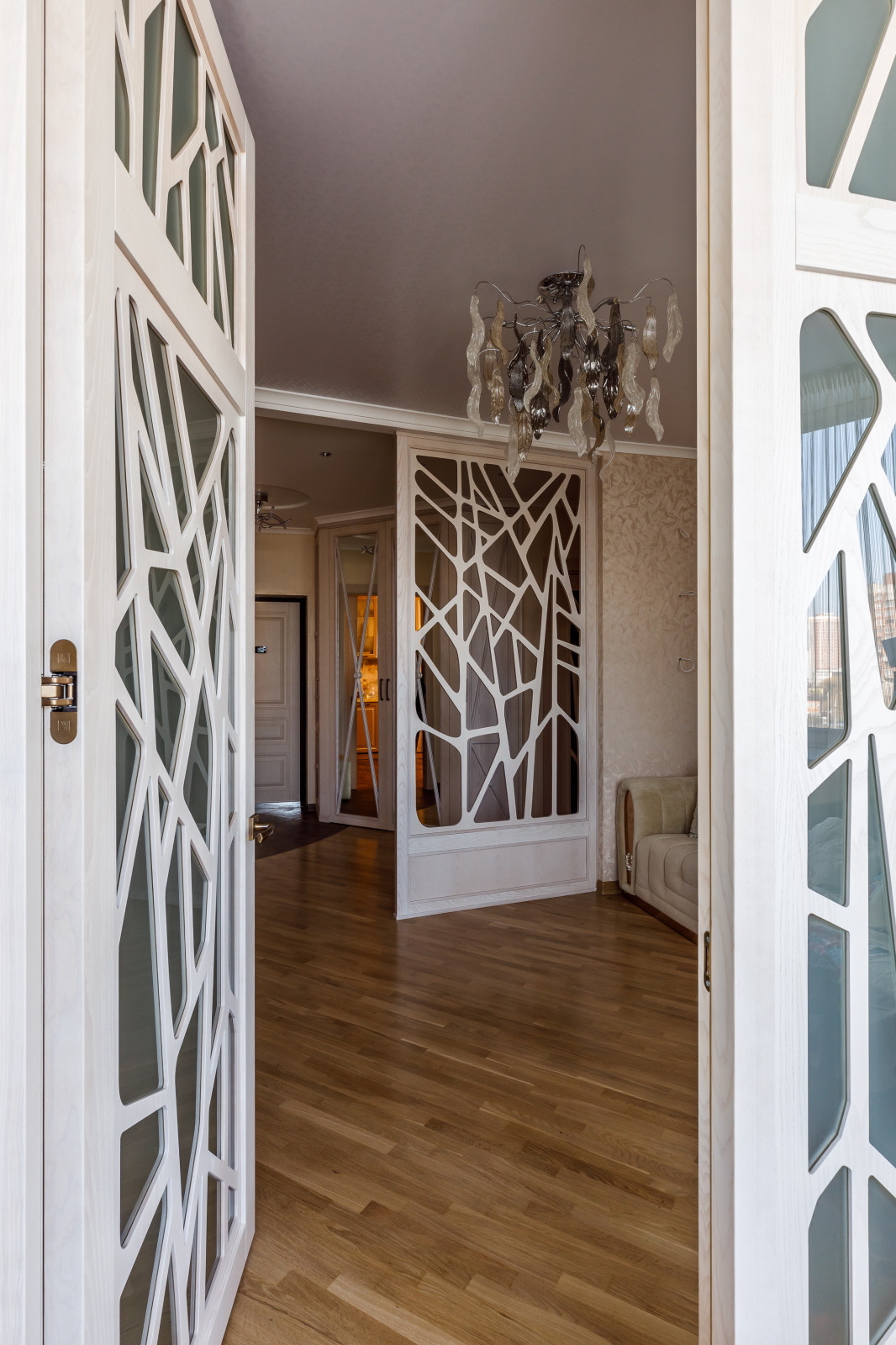 Авторские перегородки и двери в современной стиле "Fantasy"