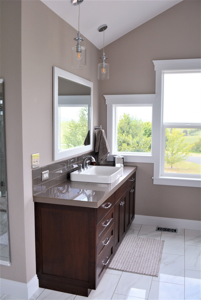 Home design - transitional home design idea in Seattle