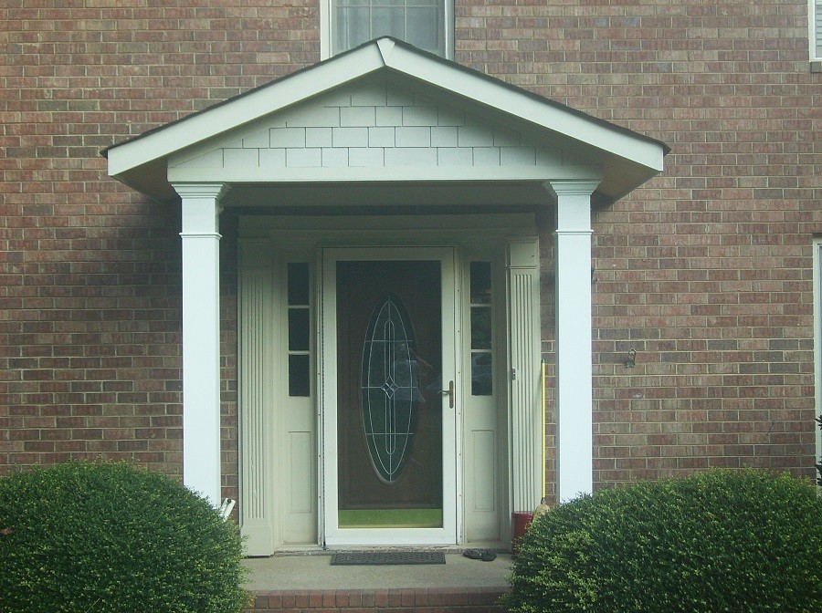Entryway - traditional entryway idea in Atlanta