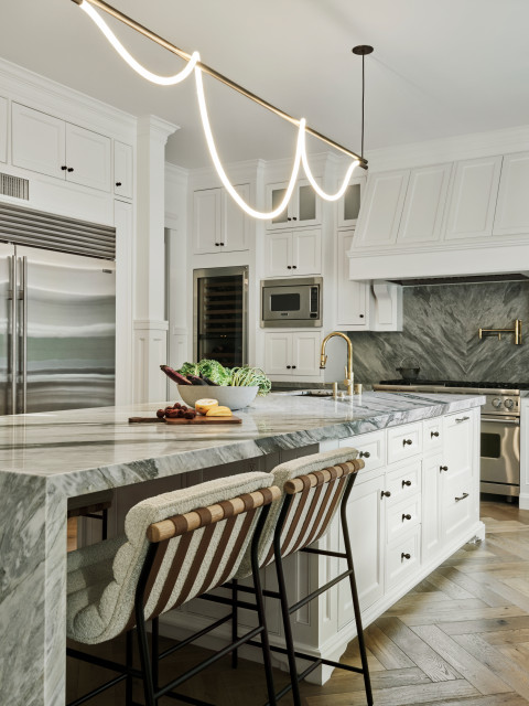 Studio City Transitional klassisch-modern-kueche