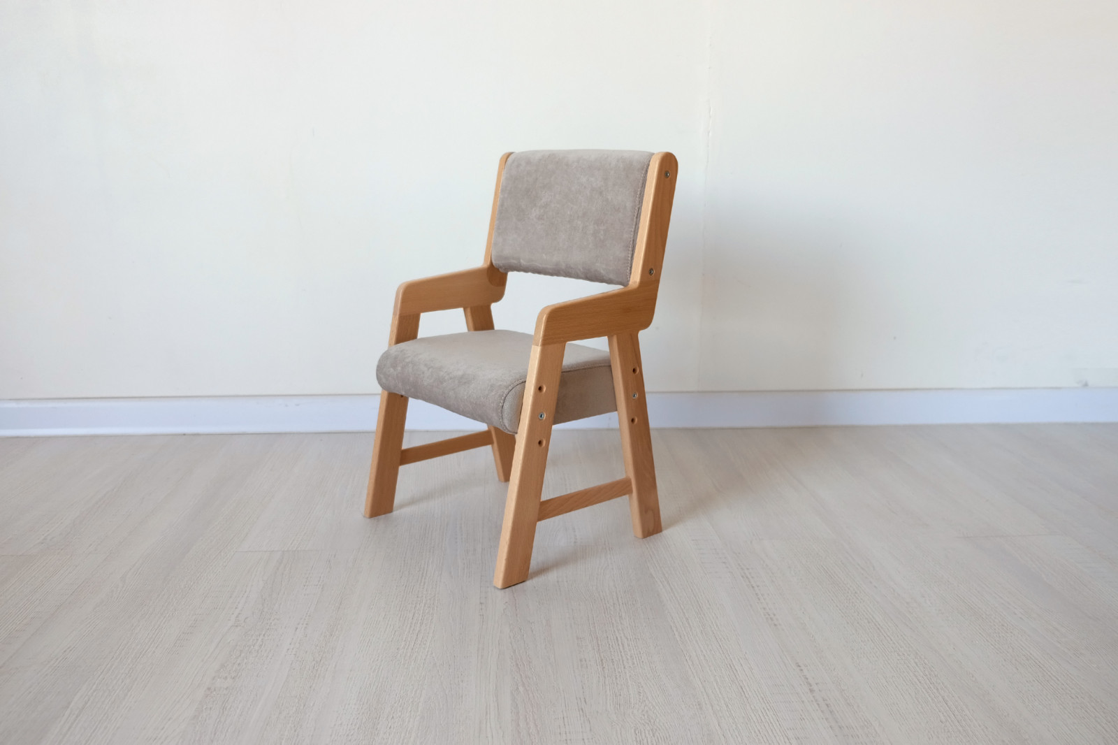 Детские стульчики