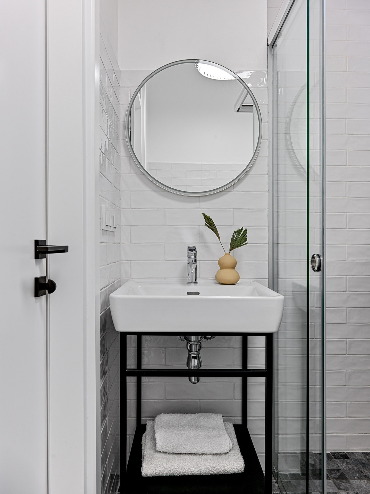 Bright apartment in Almaty