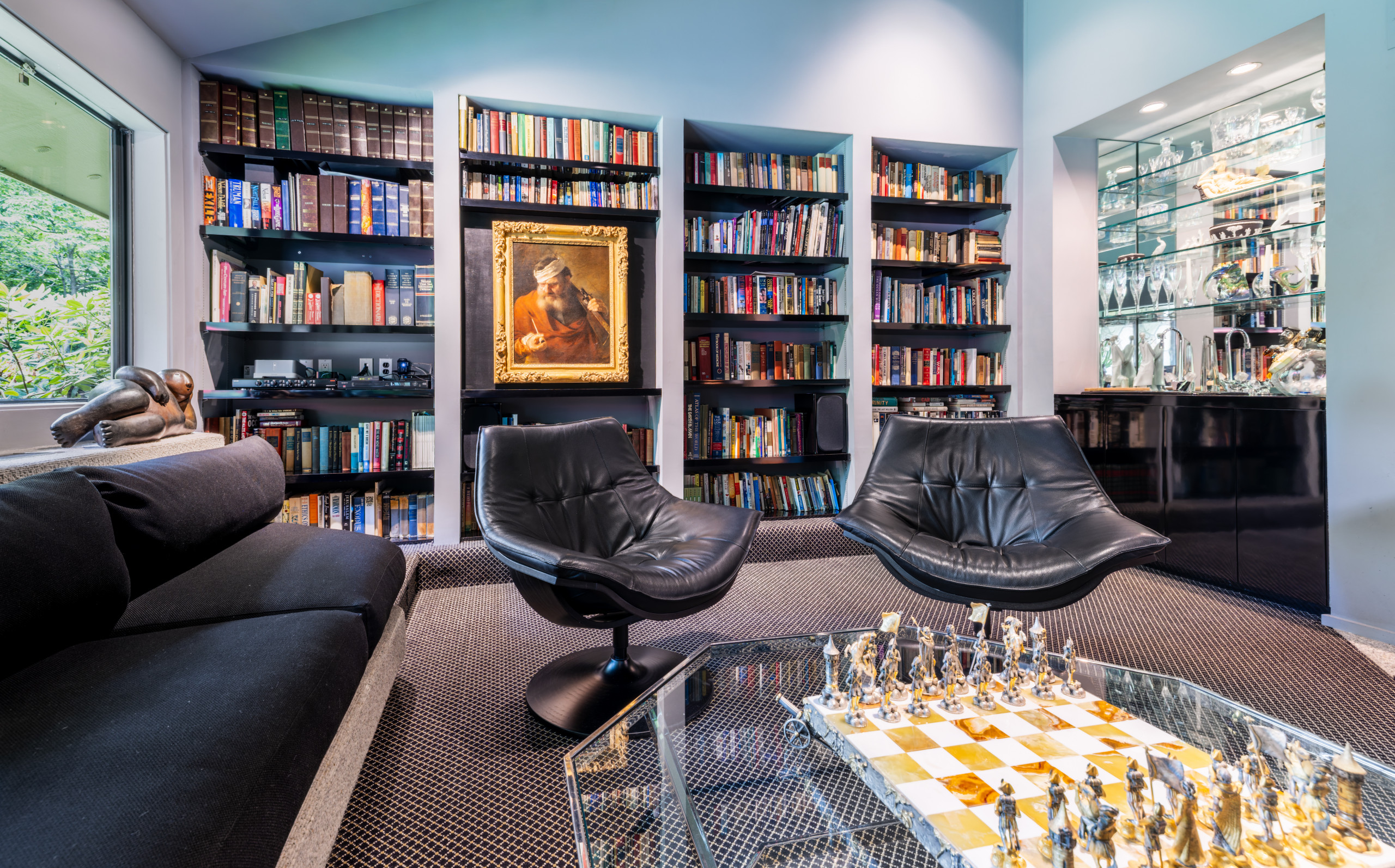 Contemporary Private Home with Extensive Art Collection