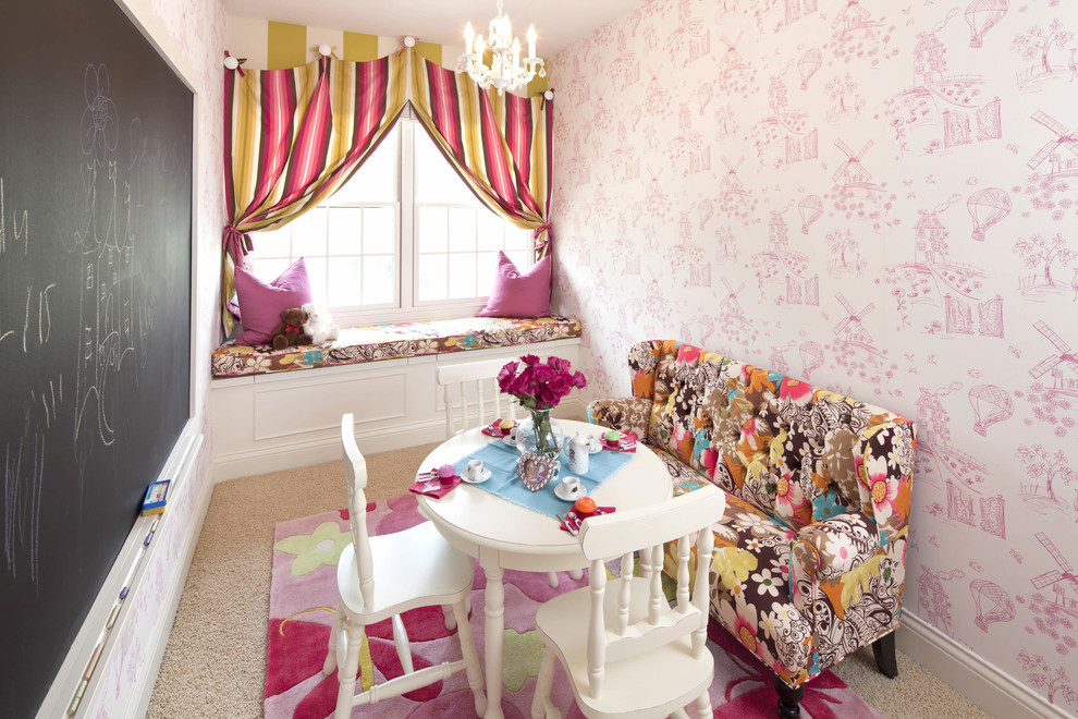 This is an example of a transitional kids' room in Houston.