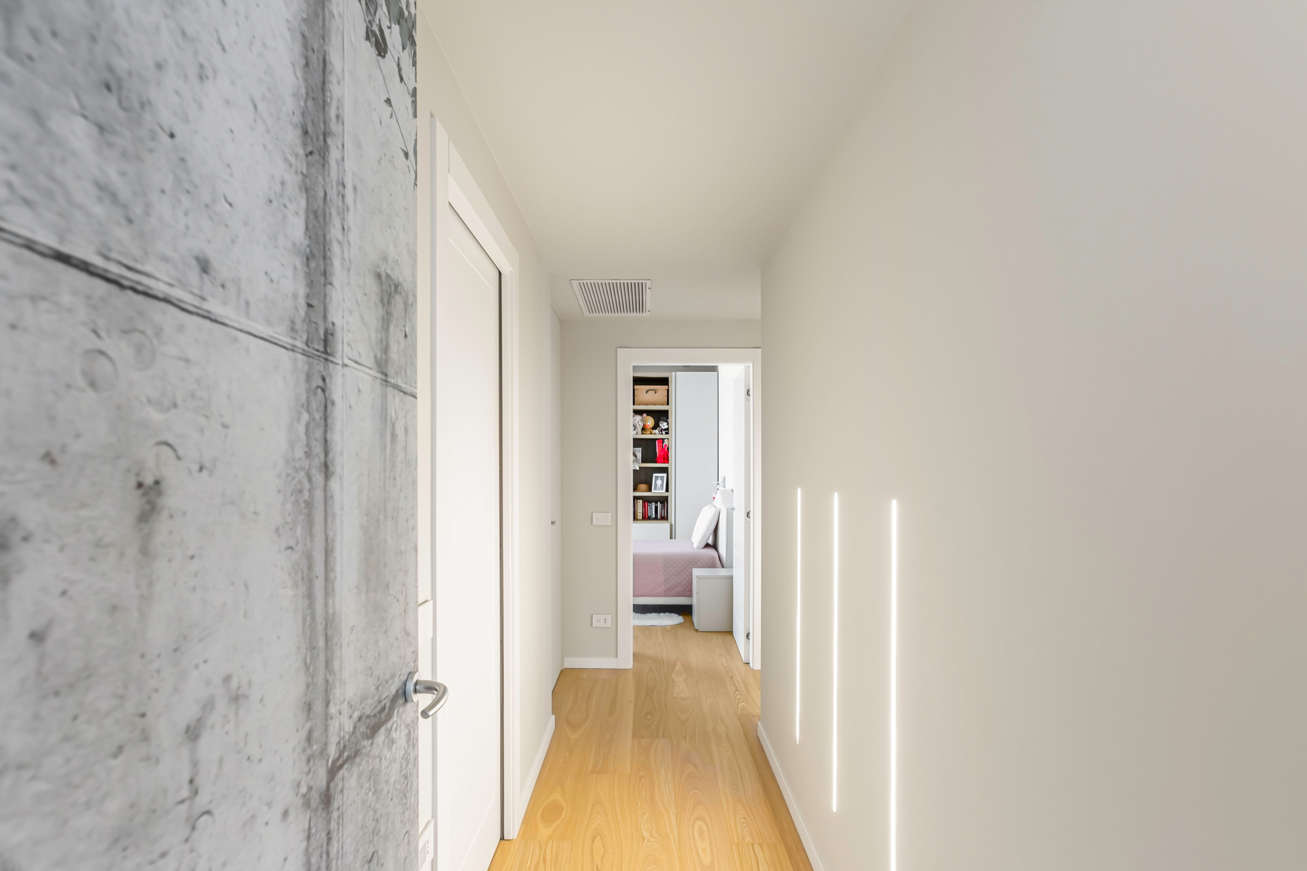 Attico con terrazzo, 140 mq - Solaro (mi)