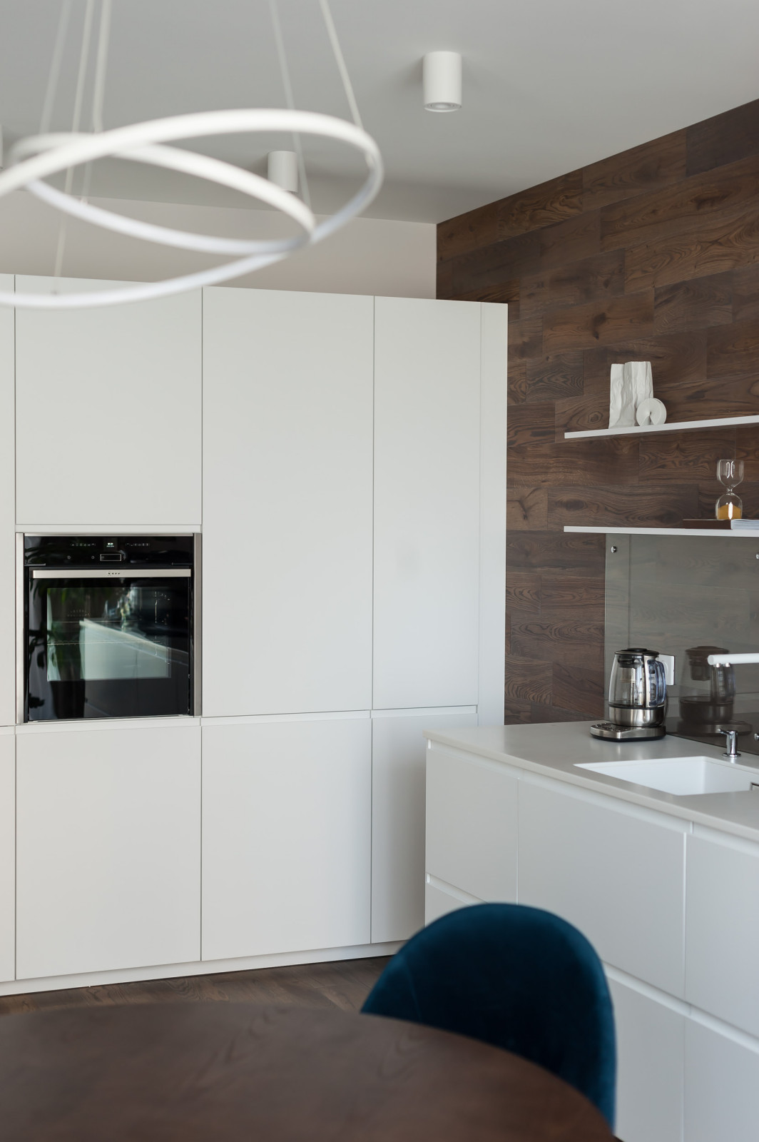 White and Wood Интерьер квртиры в ЖК "Лермонтов" в Ростов-на-Дону