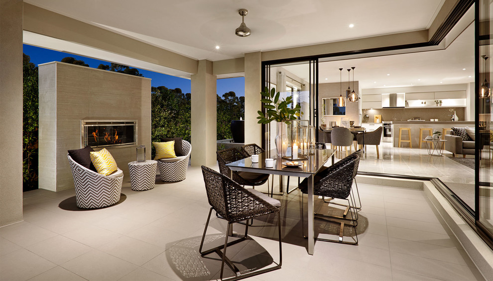 Photo of a contemporary patio in Melbourne.