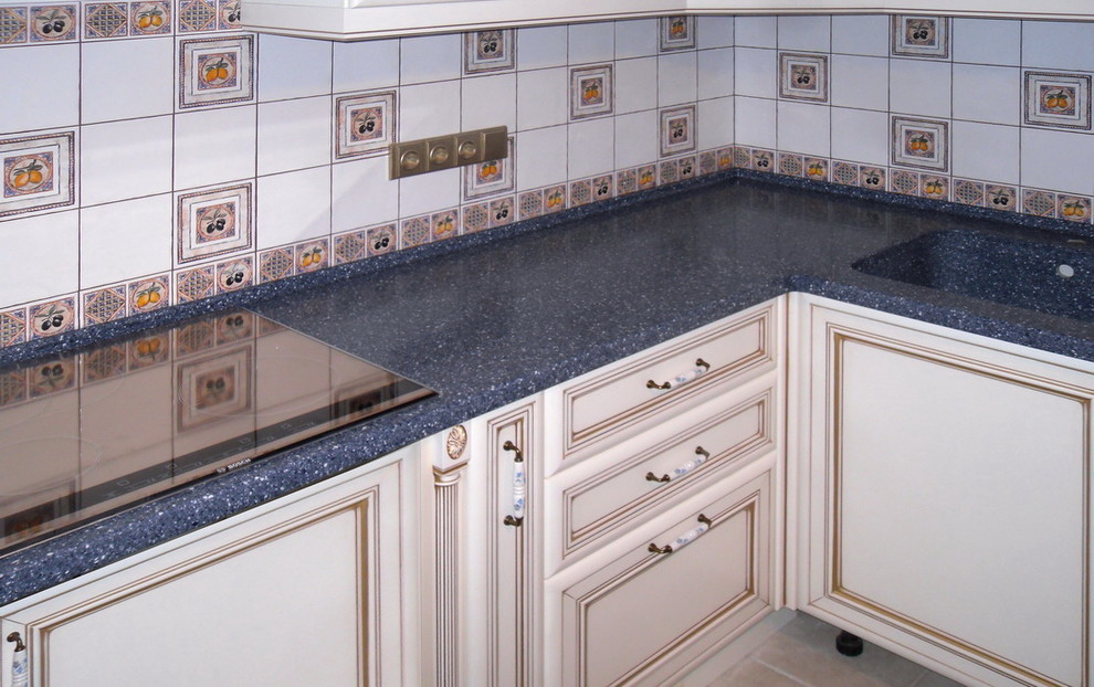 Фото столешницы Tristone