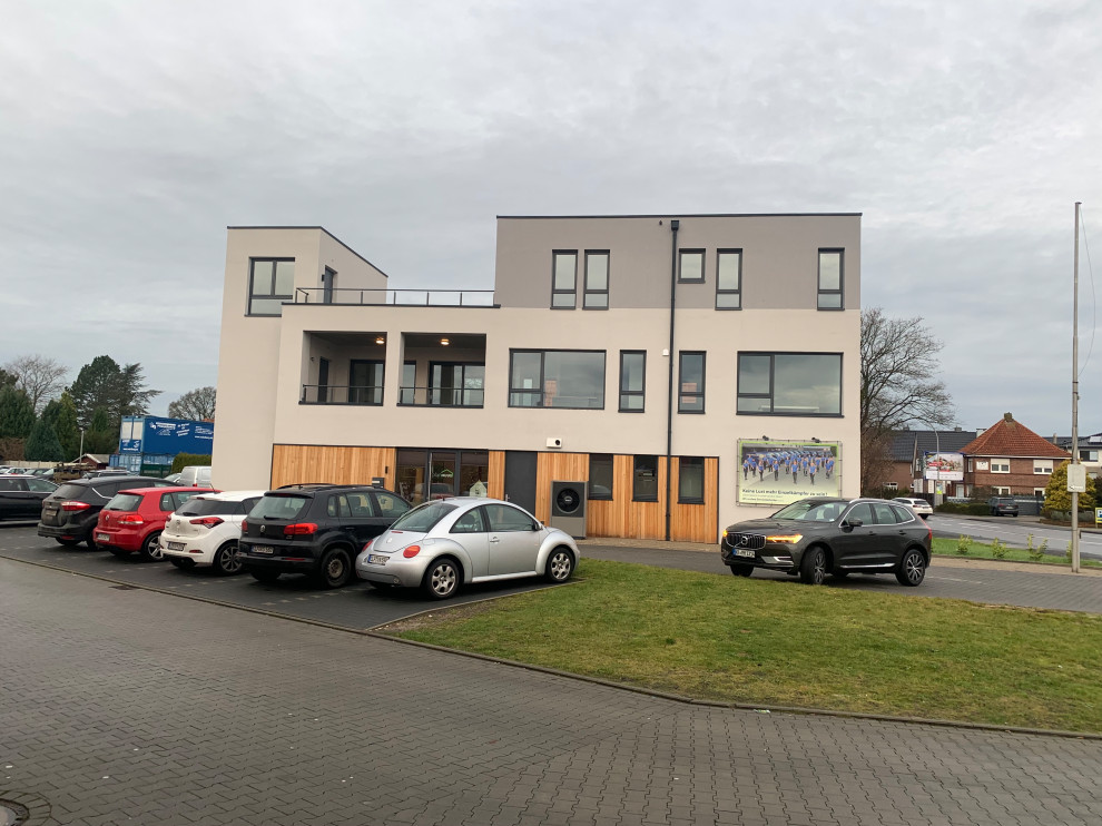 Wohn-/Geschäftshaus