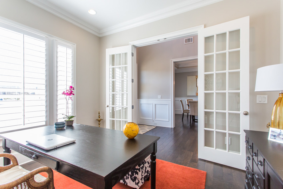 This is an example of a transitional home office in Atlanta.