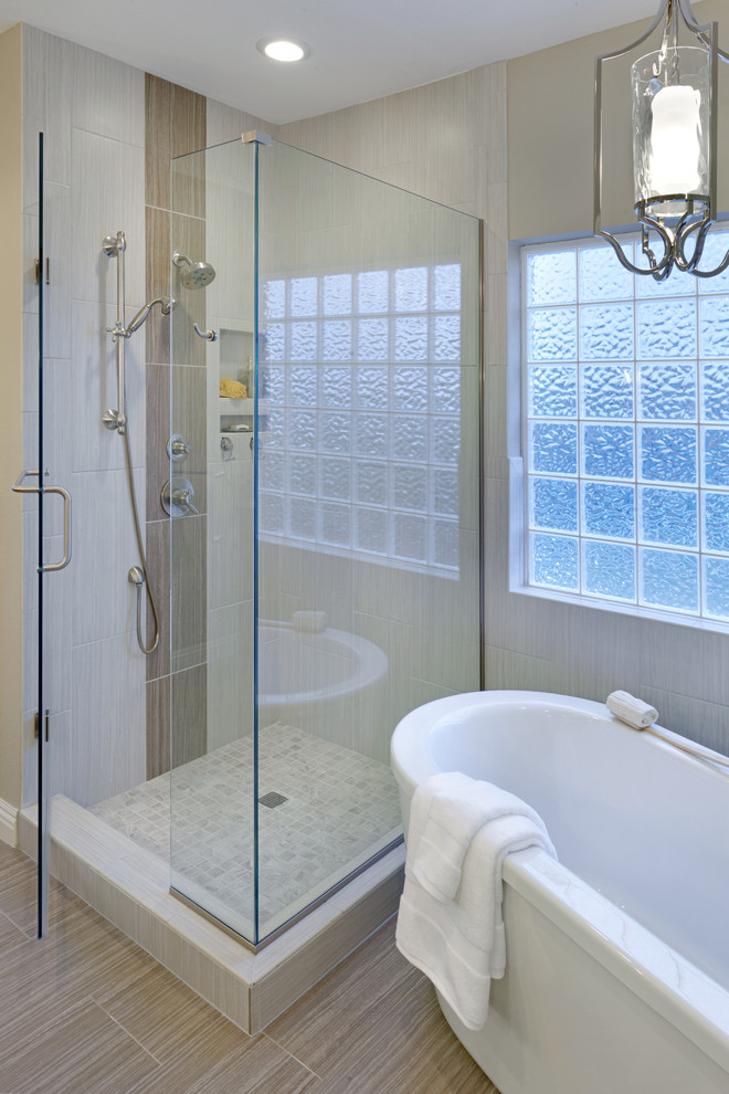 Inspiration for a transitional bathroom remodel in Chicago