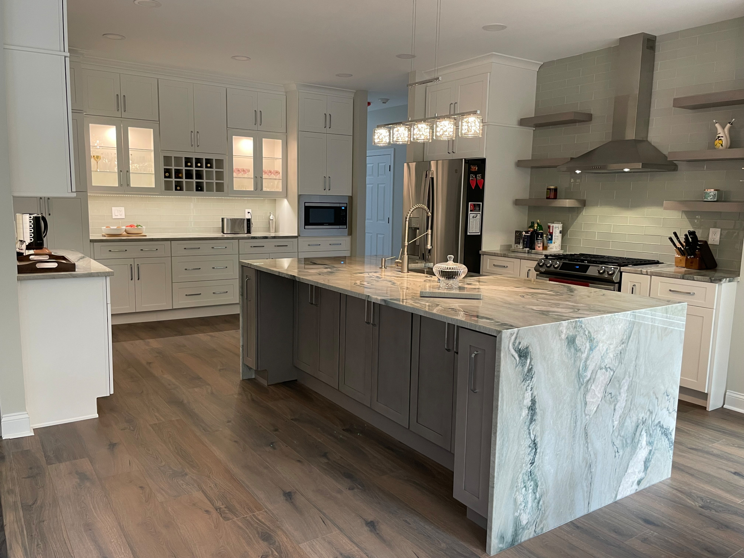 Light and Spacious Kitchen in Holland, PA