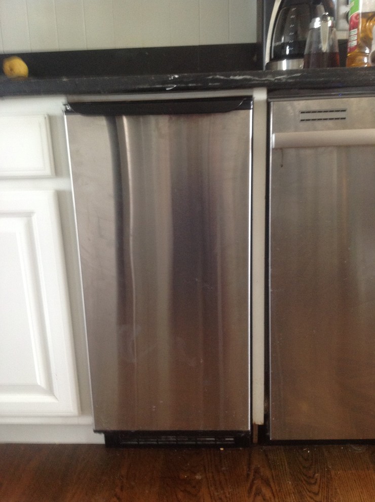 what can I put in this empty space under my kitchen counter?