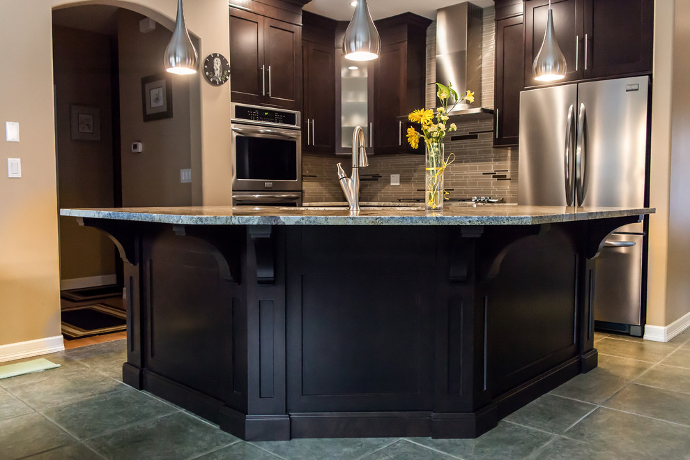 Inspiration for a transitional kitchen remodel in Vancouver