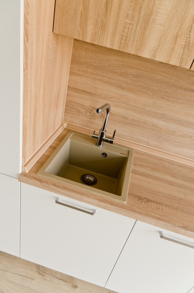 елая кухня в скандинавском стиле на проспекте Весеннем.