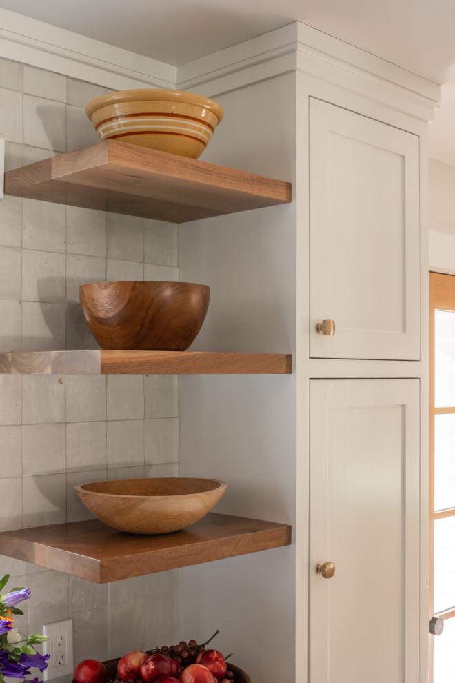 Transitional home design photo in Portland Maine