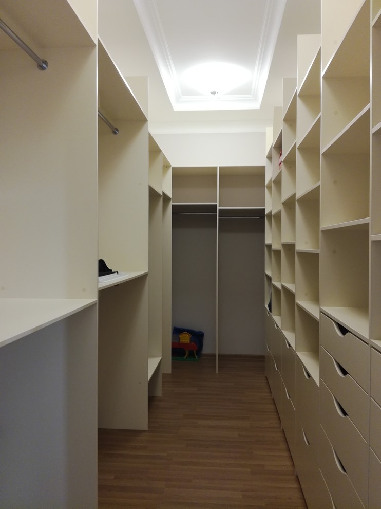 Детская комната с гардеробом 64 м2