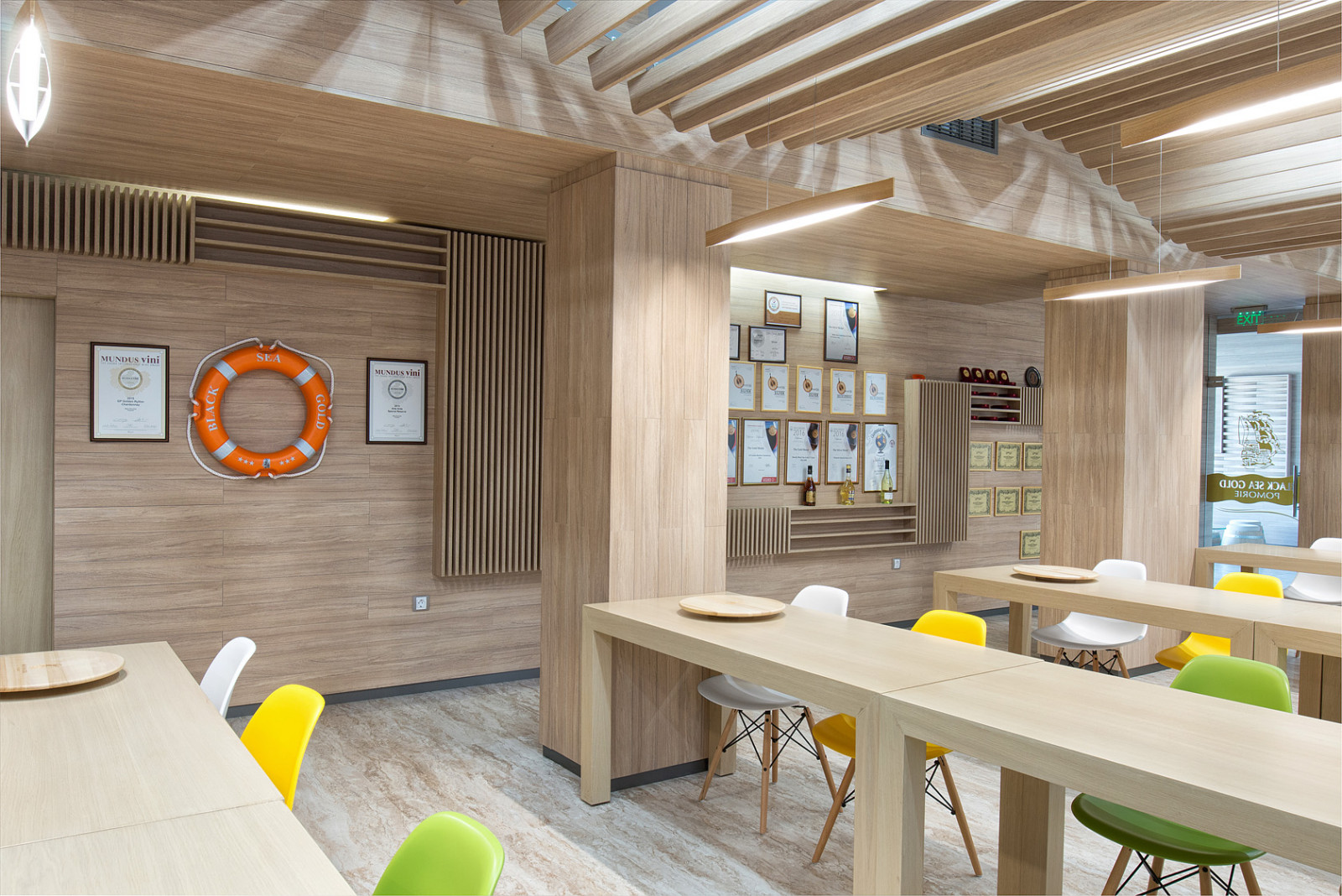 The shop Black Sea gold and testing room