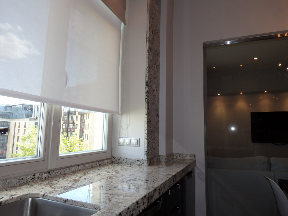 Двухкомнатная квартиры со стеклянной перегородкой на Овчинниковской набережной