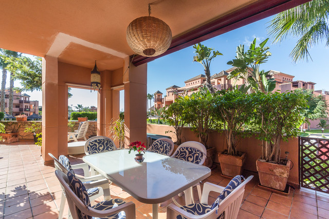 Fotograf&iacute;a en apartamento a la venta en Playa Granada mediterranean-deck