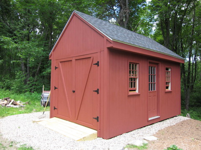 Mid-sized detached garden shed in Boston.
