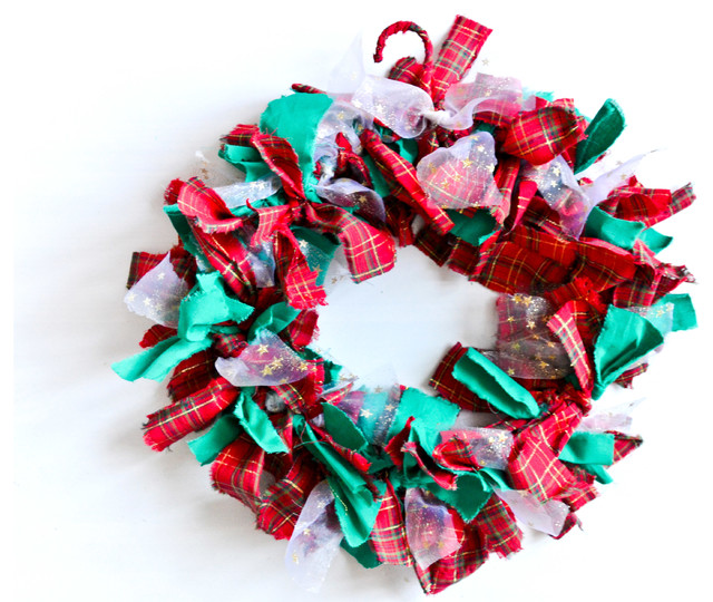 DIY : Fabriquez une couronne de Noël avec des rubans
