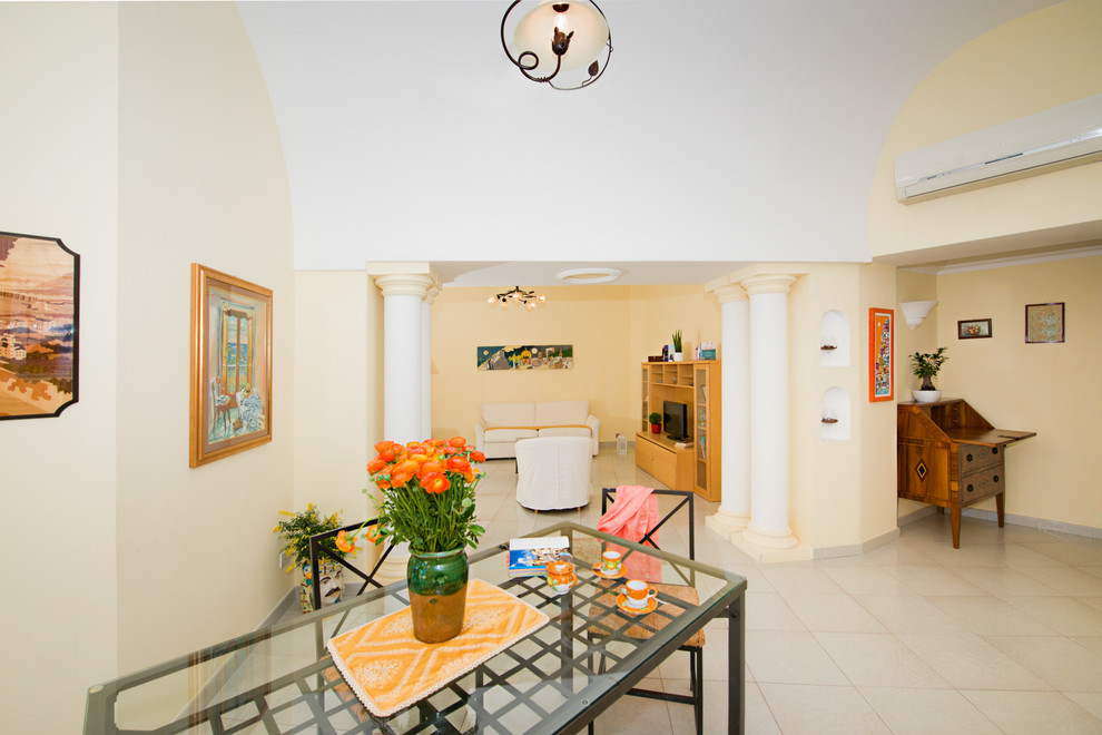 Immagine di un soggiorno mediterraneo