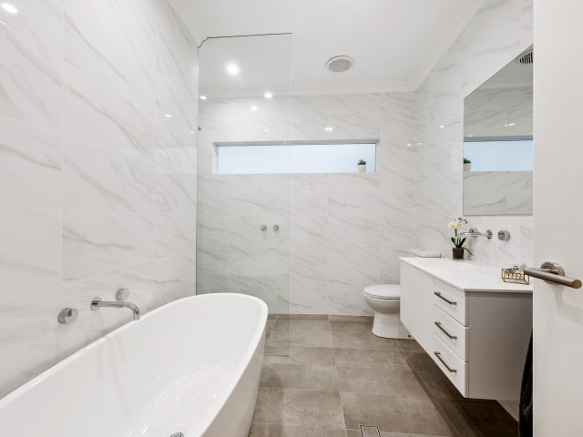 Wasley Street contemporary-badrum