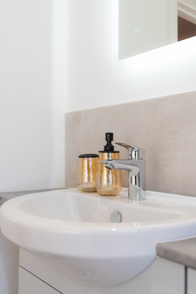 Staged to let- AirBnb- Great bowden